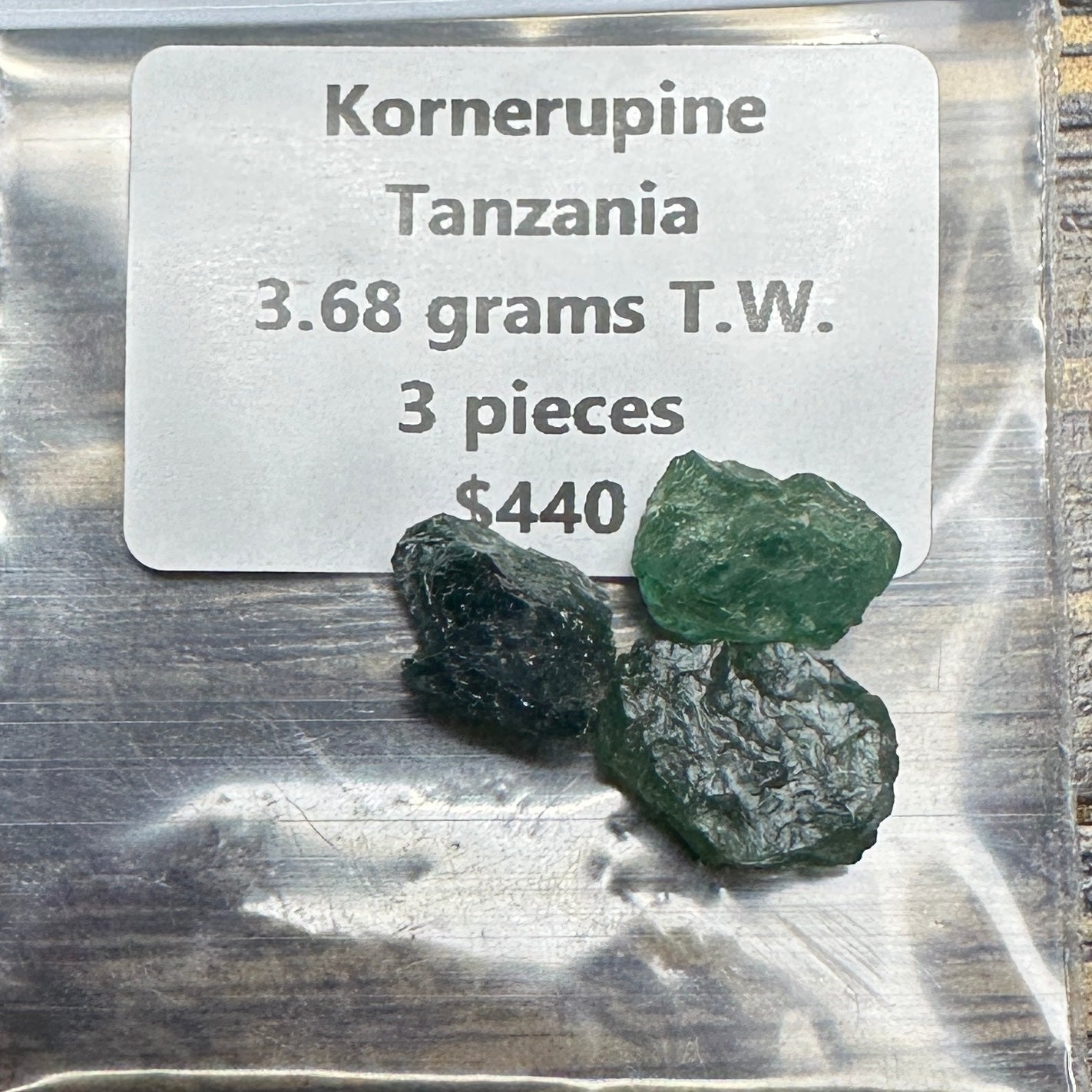 KORNERUPINE 3pcs., 3.68g Facet Rough Parcel
