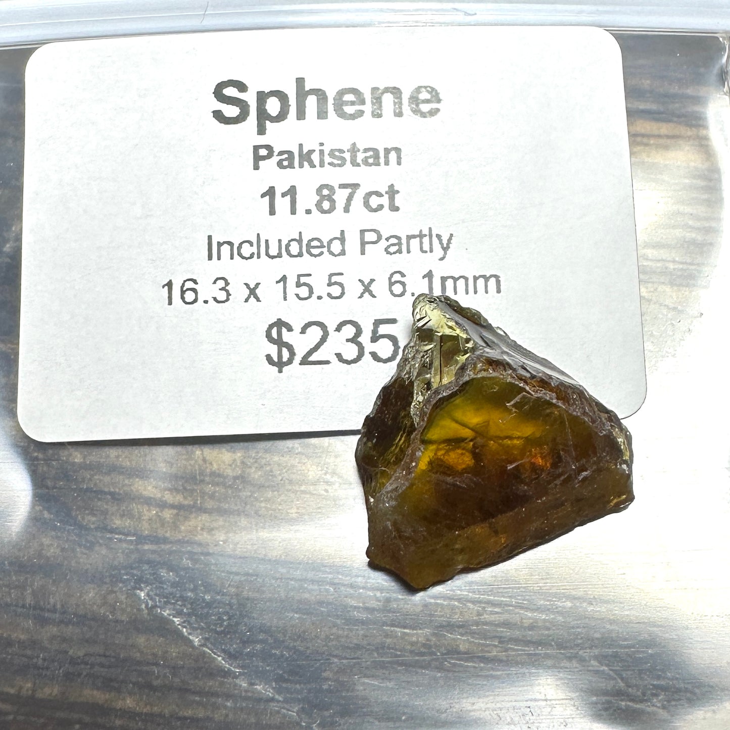 11.87ct SPHENE Facet Rough