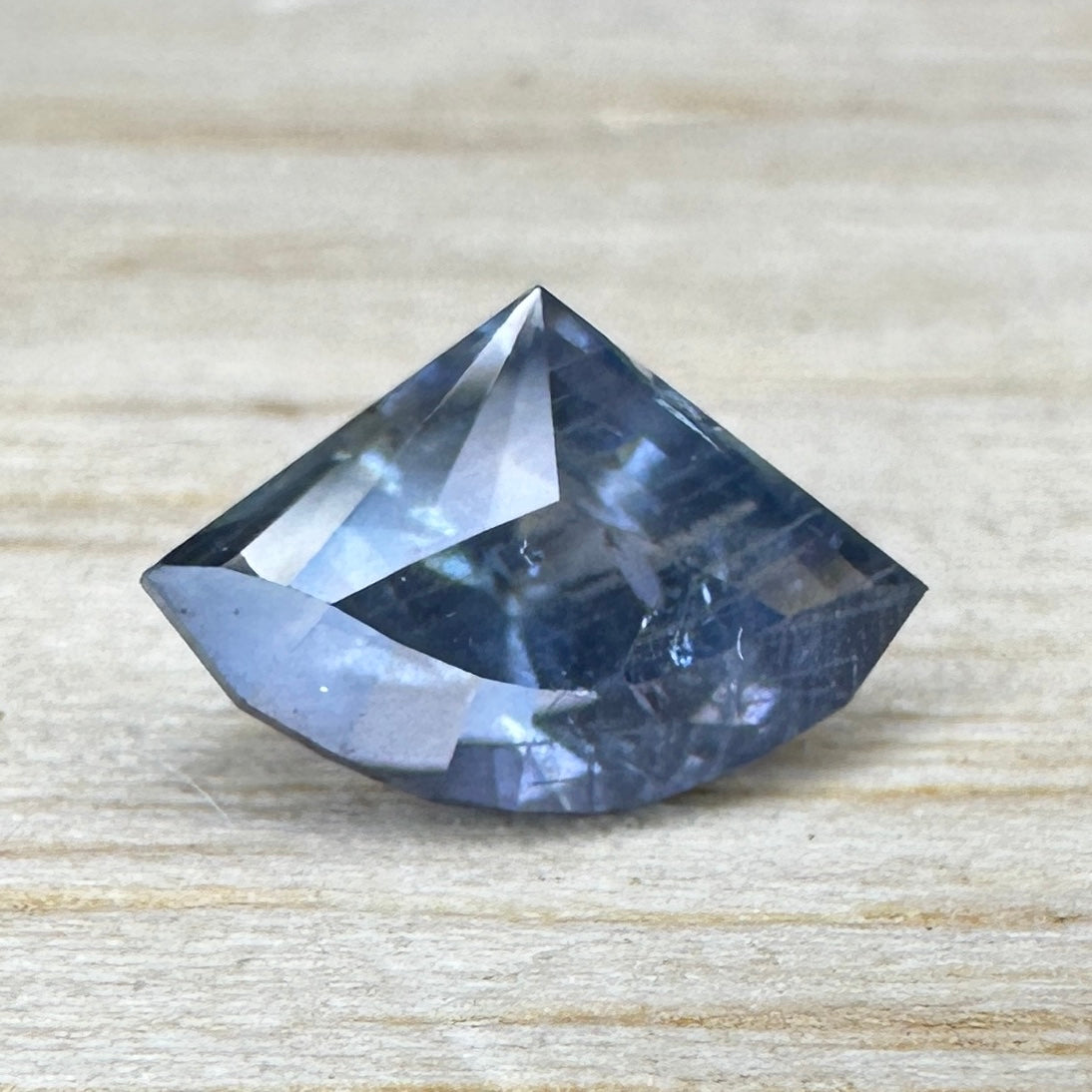 2.14ct UMBA SAPPHIRE Faceted Stone