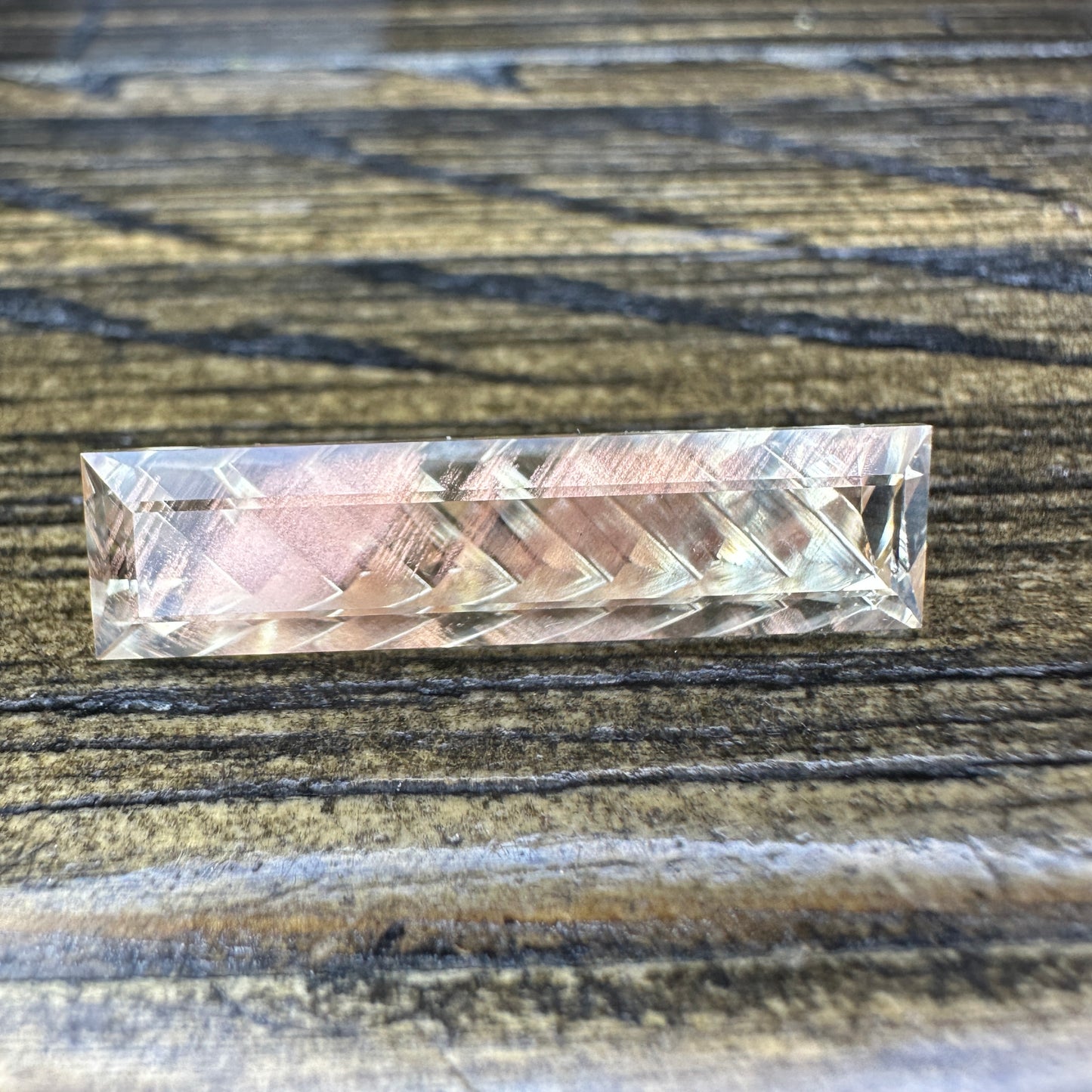 7.25ct Schiller OREGON SUNSTONE Faceted Stone SUN005
