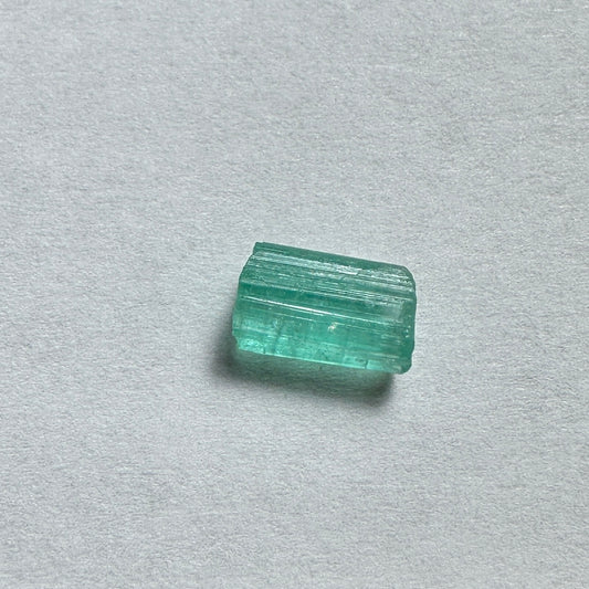 1.76ct COLUMBIAN EMERALD Facet Rough