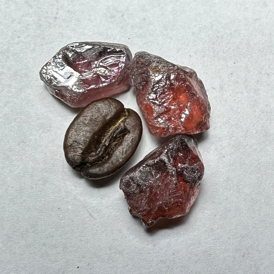 ROSE ZIRCON 3pcs., 6.43g Facet Rough Parcel