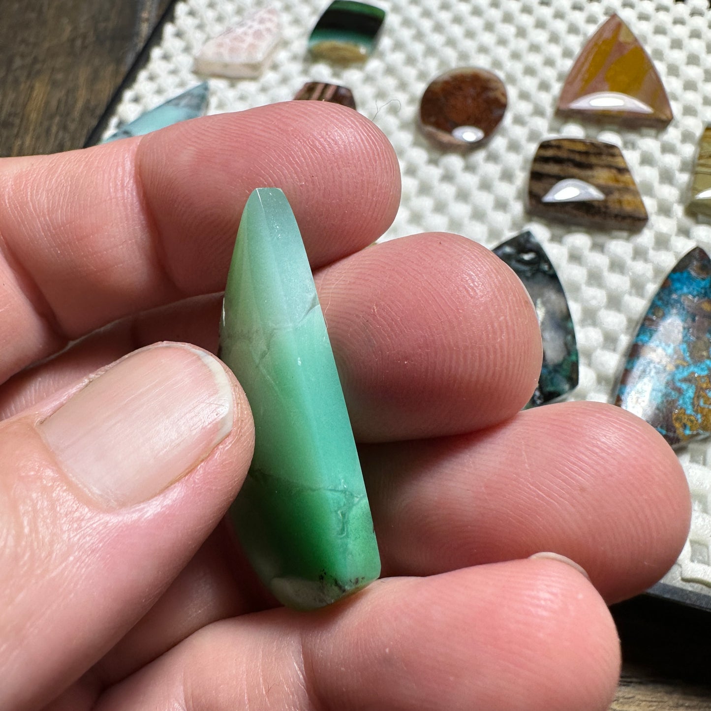 CITRON CHRYSOPRASE cabochon