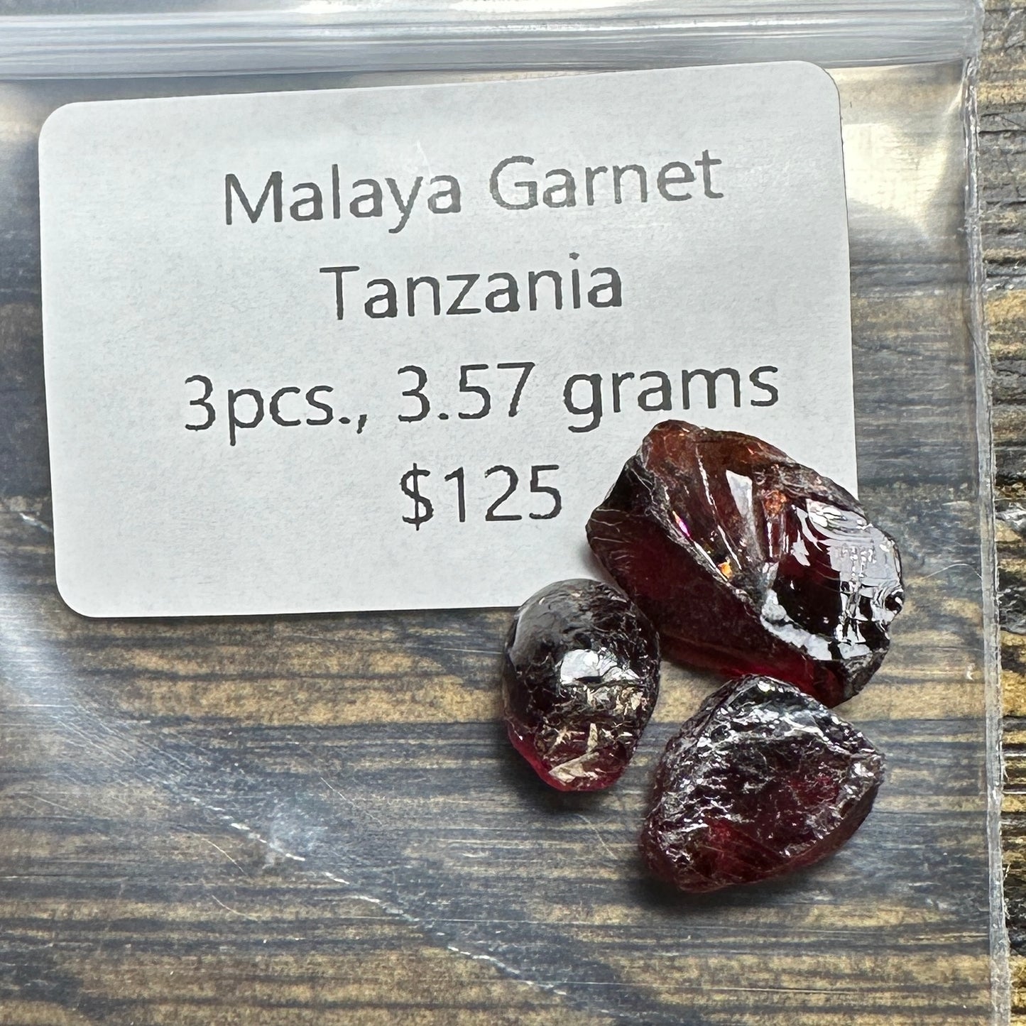 MALAYA GARNET 3pcs., 3.57g Facet Rough Parcel