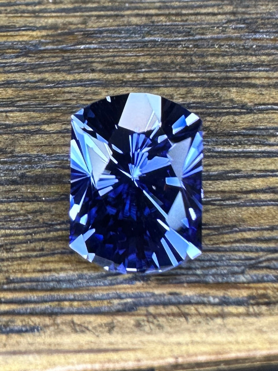 3.74ct BLUE CZOCHRALSKI SAPPHIRE Faceted Stone