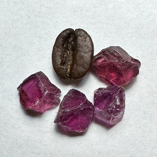 PURPLE RHODOLITE GARNET 4pcs., 3.27g Facet Rough Parcel