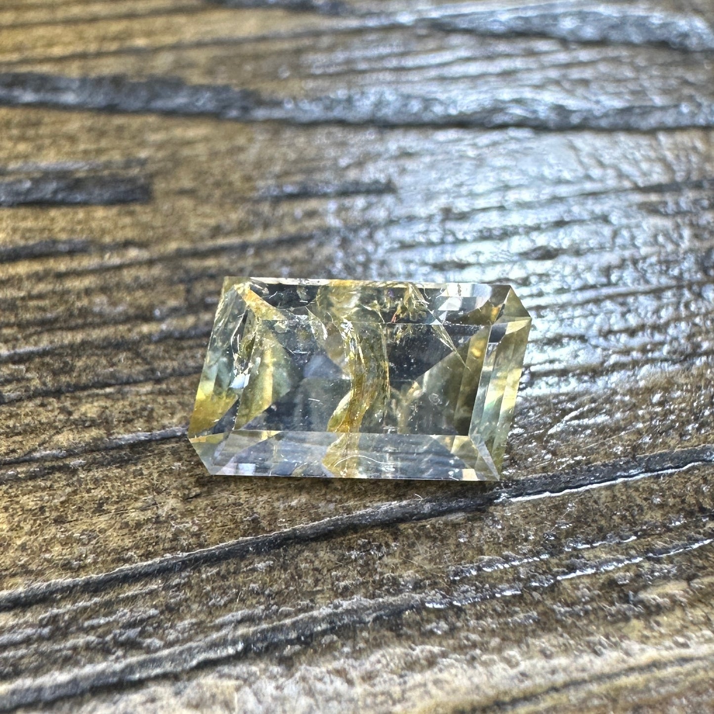 2.14ct UMBA SAPPHIRE Faceted Stone