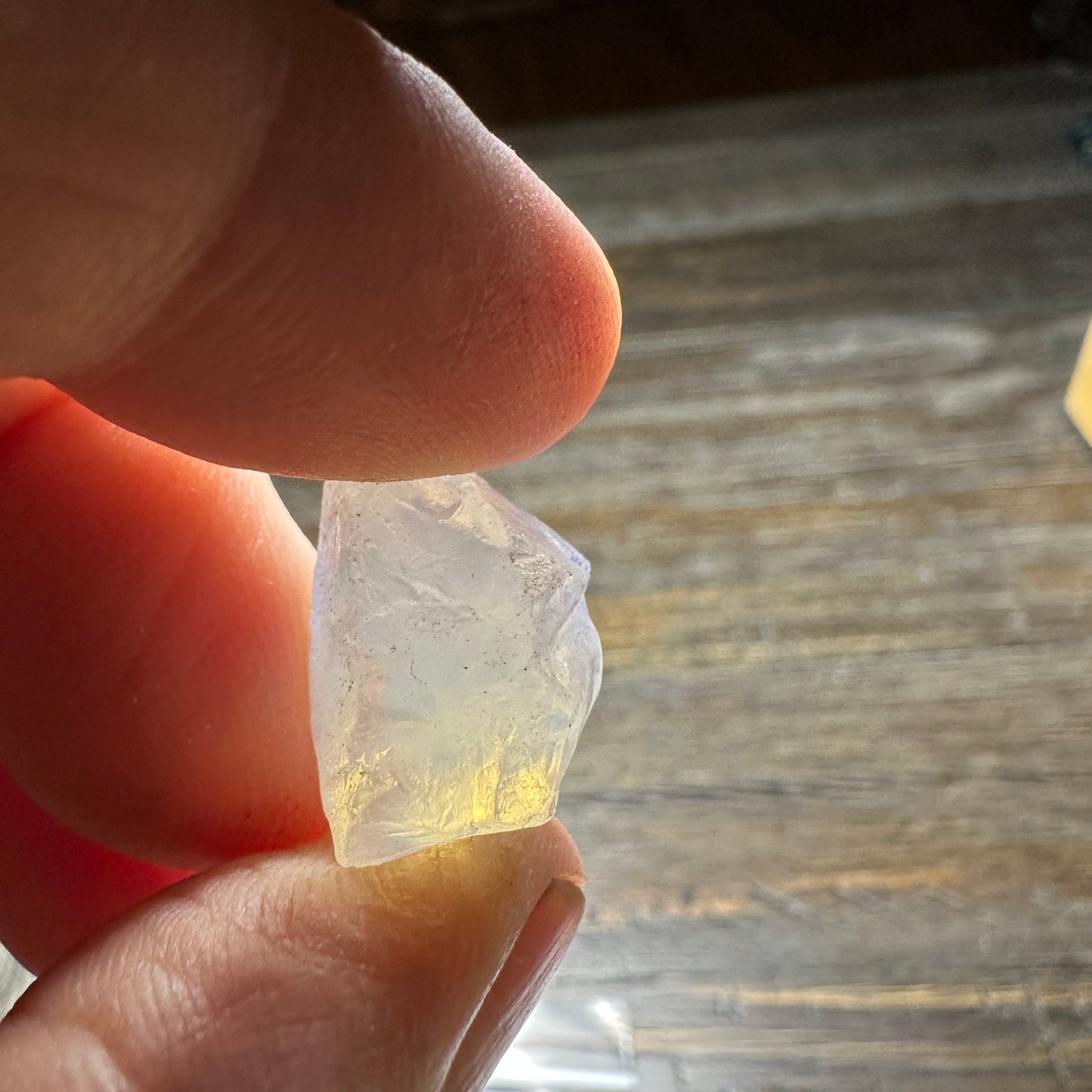 29.9ct MILKY QUARTZ Facet Rough