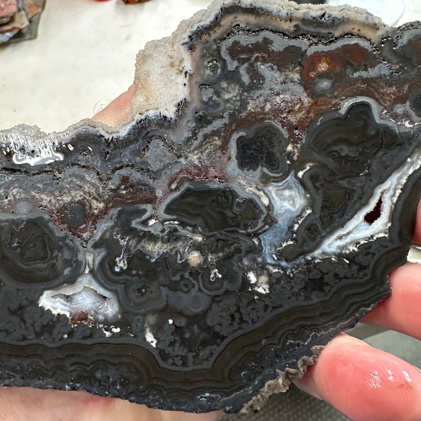 PSILOMELANE IN AGATE Slab - 251 grams