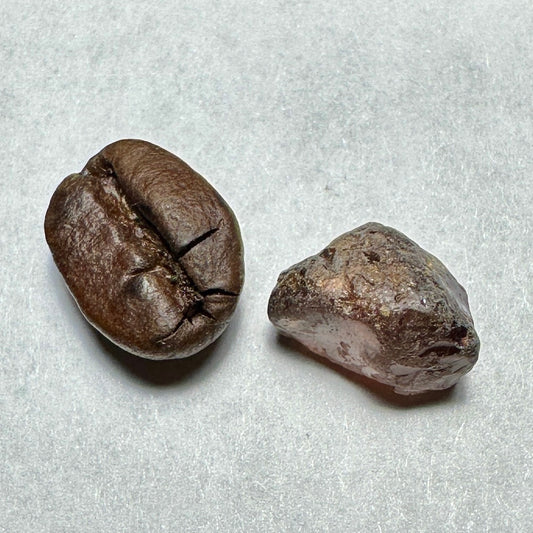 4.38ct UMBA SAPPHIRE Facet Rough