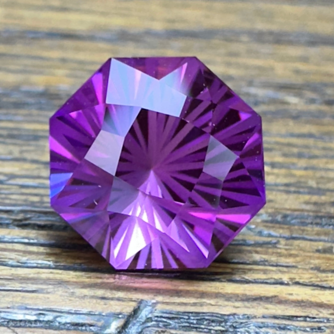 5.43ct PURPLE CZOCHRALSKI SAPPHIRE Faceted Stone